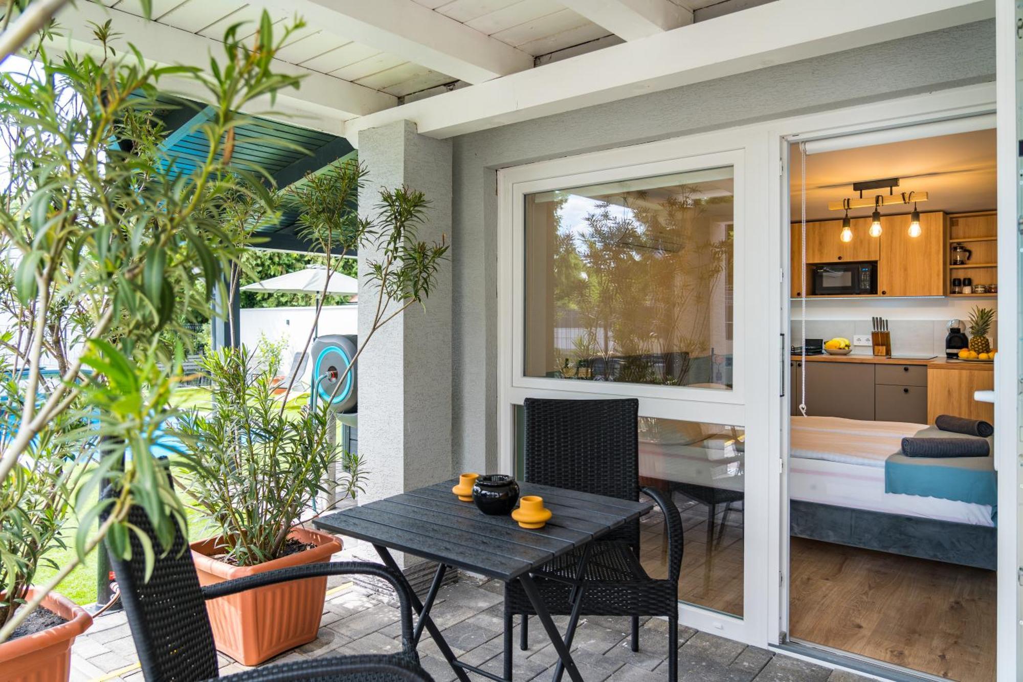 Balatonic Lemon Apartmanhaz Siófok Exterior foto